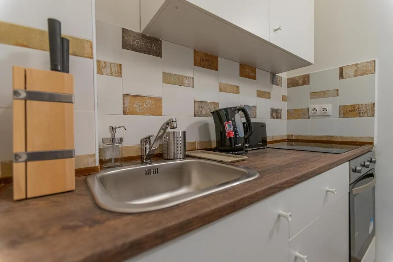 Apartment Downtown Studio Flat In Budapest, Mona
