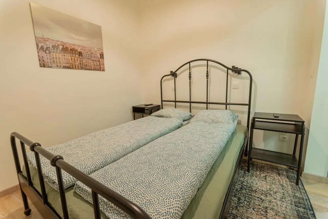 Downtown Studio Flat In Budapest, Mona Apartment Budapest